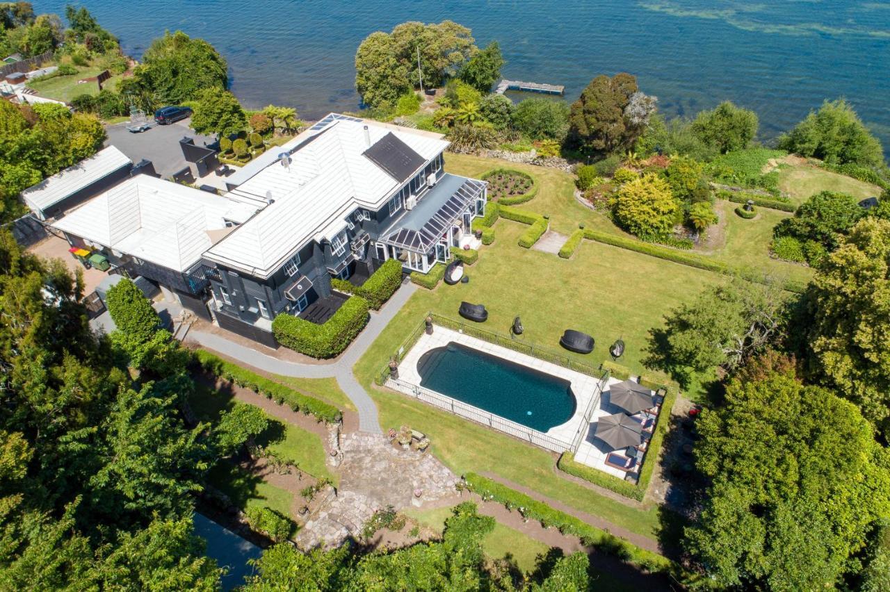 Black Swan Lakeside Boutique Hotel Rotorua Exteriér fotografie