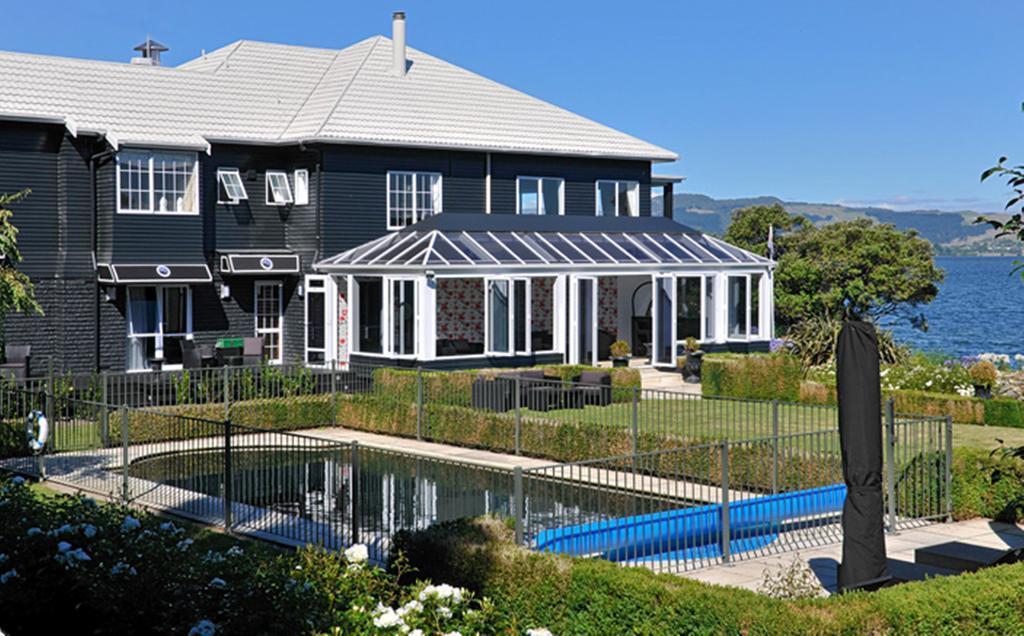 Black Swan Lakeside Boutique Hotel Rotorua Exteriér fotografie