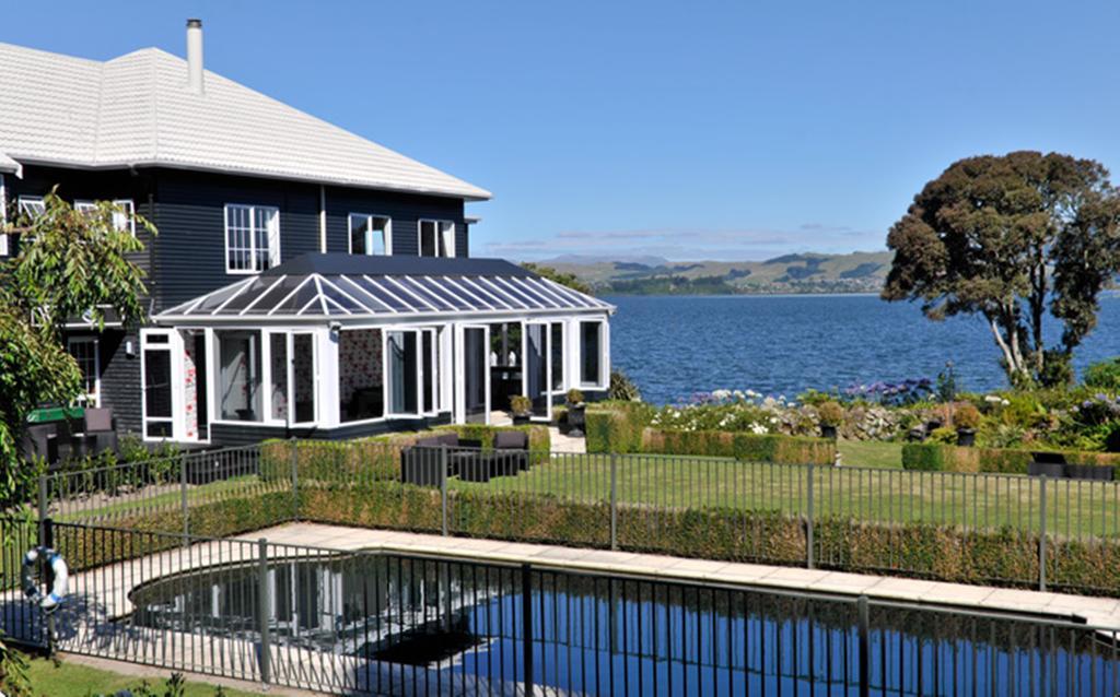 Black Swan Lakeside Boutique Hotel Rotorua Exteriér fotografie